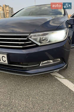 Седан Volkswagen Passat 2015 в 