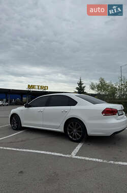 Седан Volkswagen Passat 2014 в 