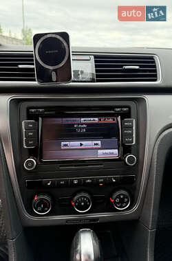 Седан Volkswagen Passat 2014 в 
