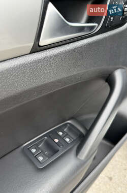 Седан Volkswagen Passat 2014 в 