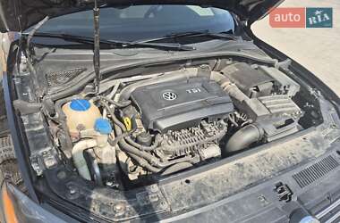 Седан Volkswagen Passat 2015 в 