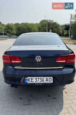Седан Volkswagen Passat 2012 в 