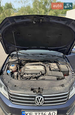 Седан Volkswagen Passat 2012 в 
