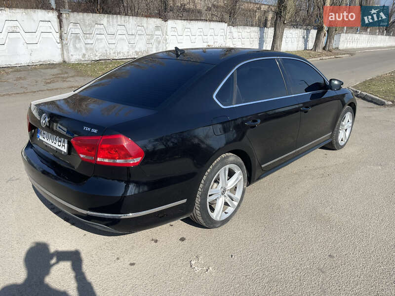 Седан Volkswagen Passat 2012 в Дніпрі