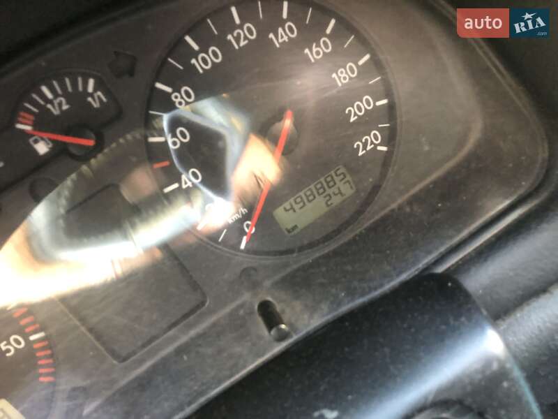 Седан Volkswagen Passat 1998 в Хмельницком