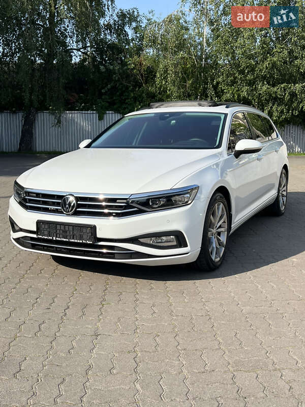 Volkswagen Passat 2021