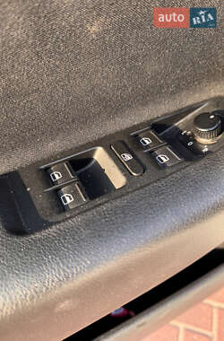 Седан Volkswagen Passat 2013 в 