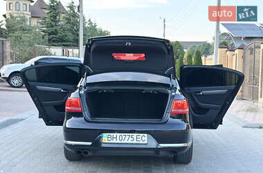 Седан Volkswagen Passat 2012 в 