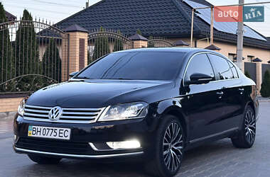 Седан Volkswagen Passat 2012 в 