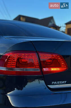 Седан Volkswagen Passat 2012 в 
