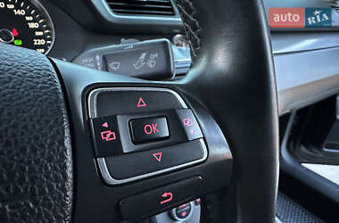 Седан Volkswagen Passat 2012 в 