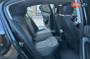 Седан Volkswagen Passat 2012 в 