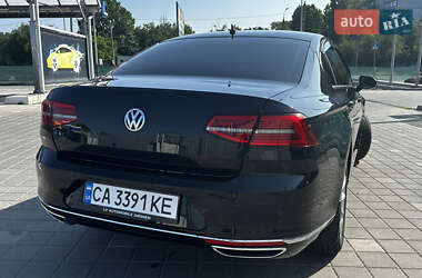 Седан Volkswagen Passat 2017 в 