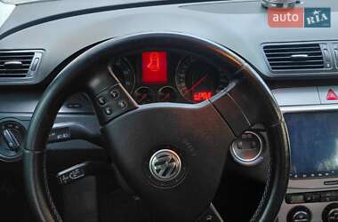 Седан Volkswagen Passat 2005 в 