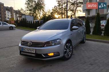 Универсал Volkswagen Passat 2013 в Новояворовске