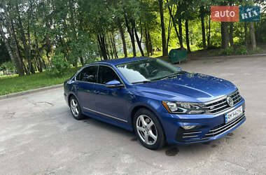 Седан Volkswagen Passat 2016 в 
