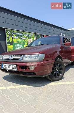 Седан Volkswagen Passat 1995 в Тернополі