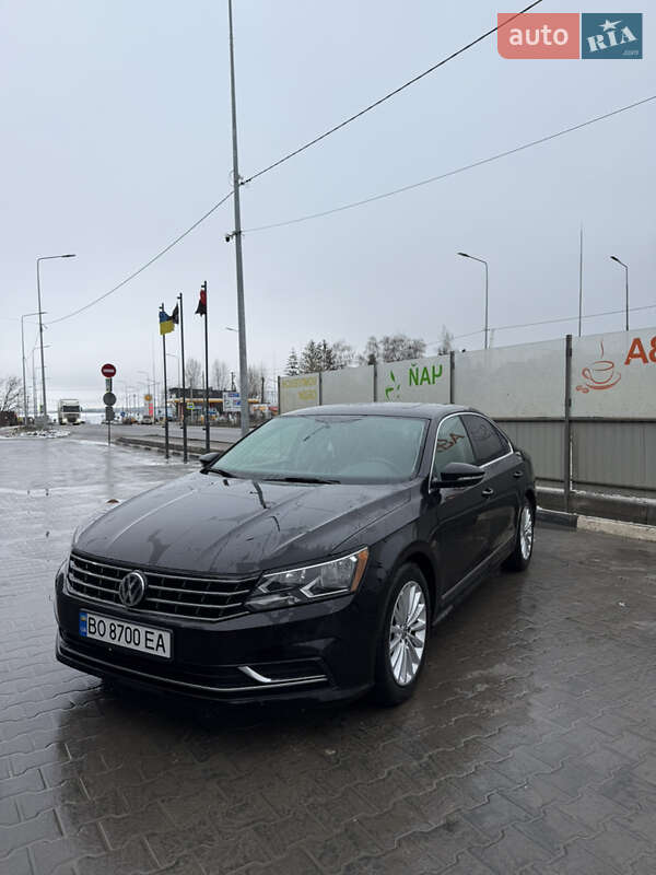 Седан Volkswagen Passat 2016 в Тернополе