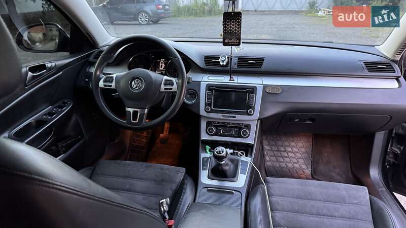 Универсал Volkswagen Passat 2010 в Мукачево