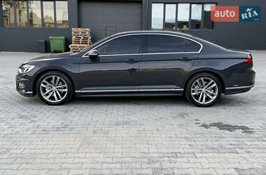 Седан Volkswagen Passat 2015 в 