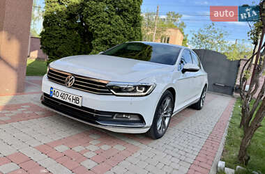 Седан Volkswagen Passat 2016 в 