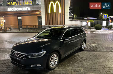 Універсал Volkswagen Passat 2017 в Харкові