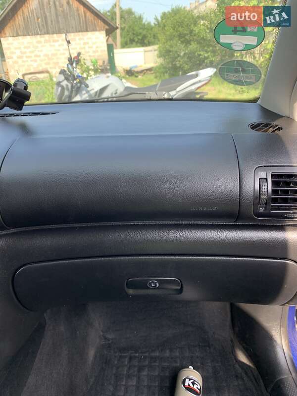 Универсал Volkswagen Passat 2001 в Сарнах
