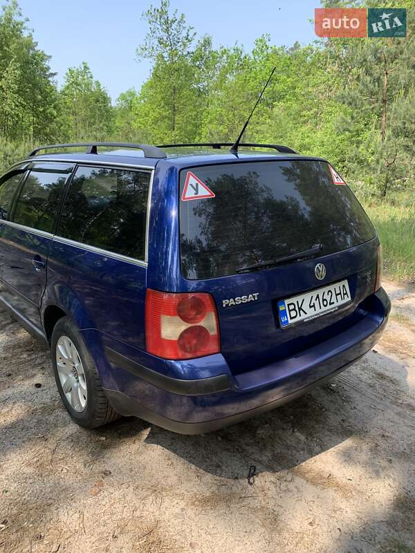 Универсал Volkswagen Passat 2001 в Сарнах
