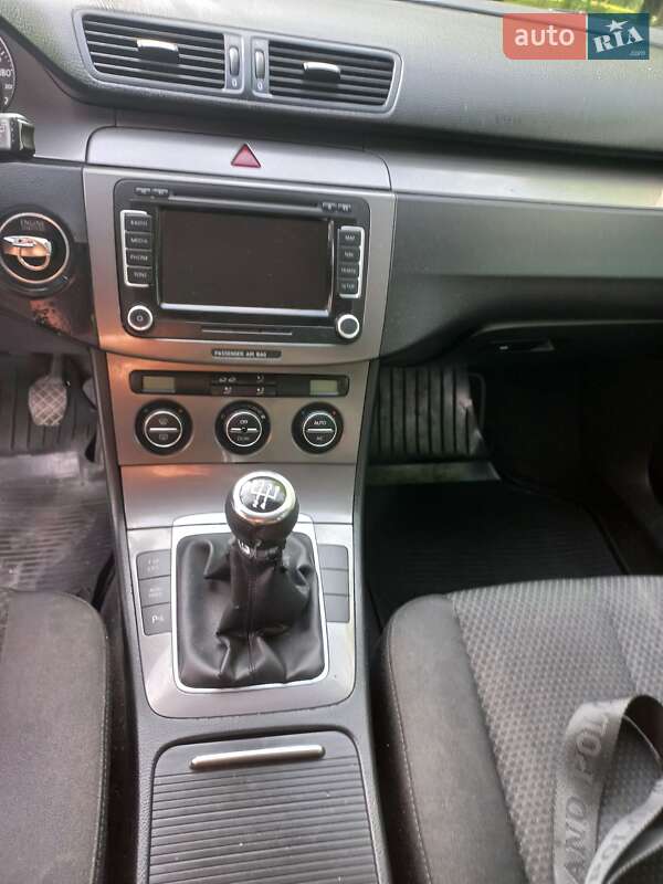 Универсал Volkswagen Passat 2008 в Луцке