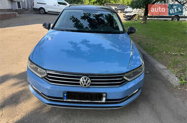 Универсал Volkswagen Passat 2015 в 