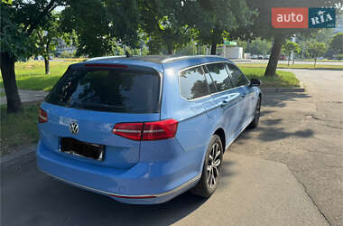 Универсал Volkswagen Passat 2015 в 