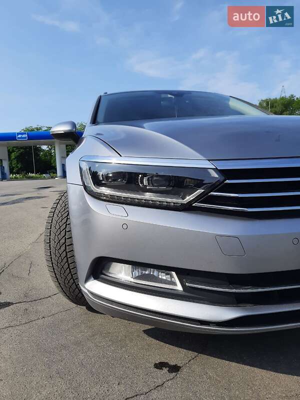 Универсал Volkswagen Passat 2017 в Хмельницком фото 3 Универсал Volkswagen Passat 2017 в Хмельницком