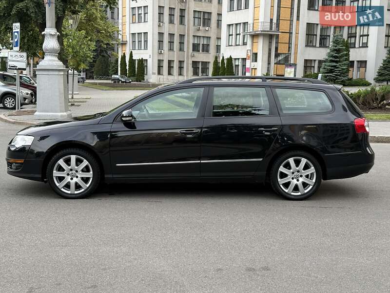 Універсал Volkswagen Passat 2009 в Харкові