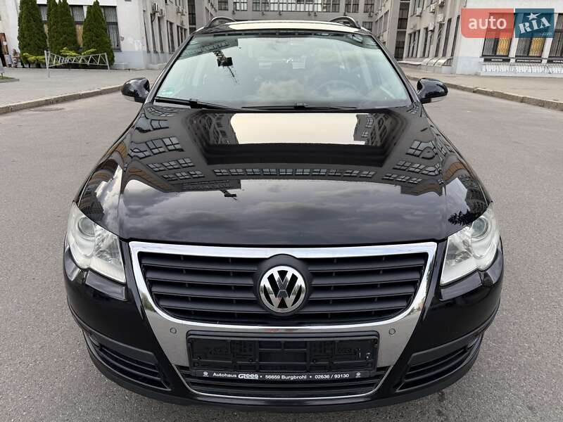 Універсал Volkswagen Passat 2009 в Харкові