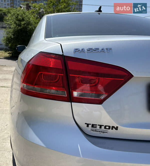 Седан Volkswagen Passat 2014 в Одессе