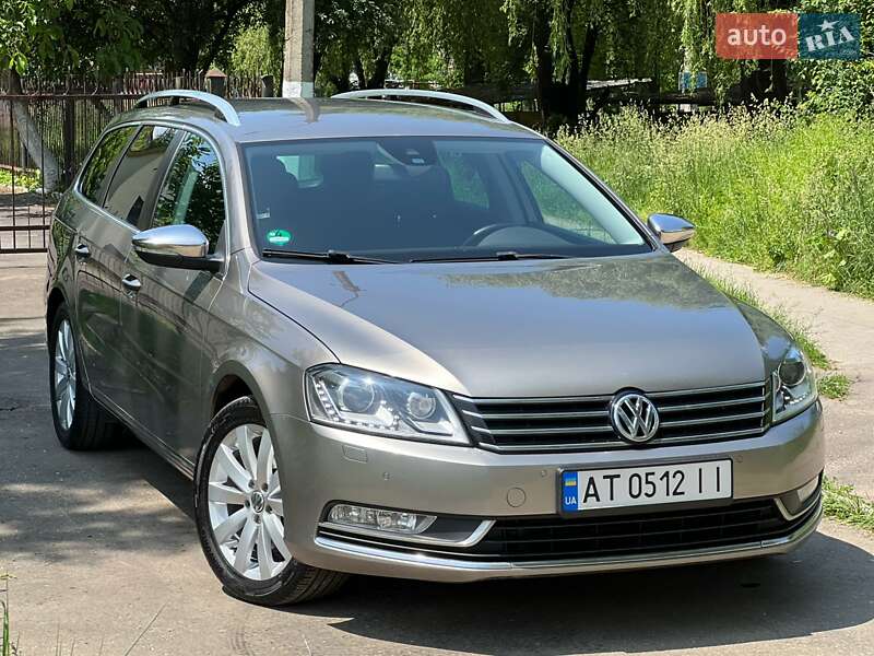 Універсал Volkswagen Passat 2011 в Калуші