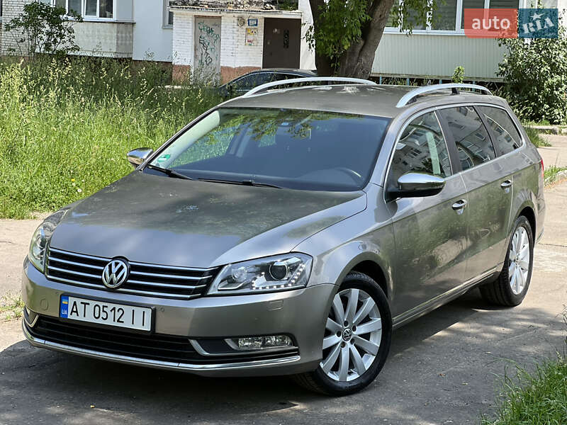 Універсал Volkswagen Passat 2011 в Калуші