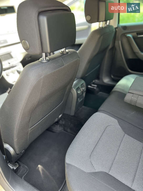 Універсал Volkswagen Passat 2011 в Калуші