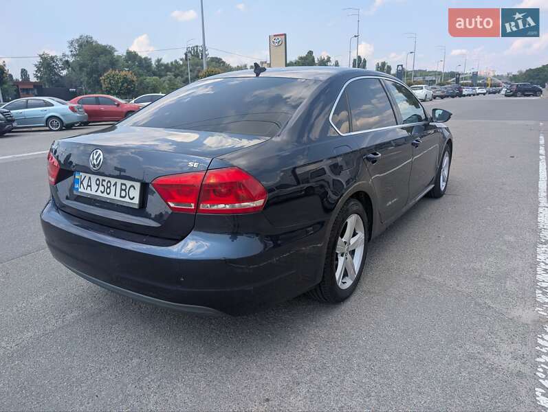 Седан Volkswagen Passat 2011 в Киеве