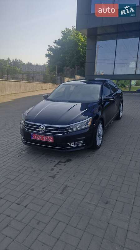 Седан Volkswagen Passat 2017 в 