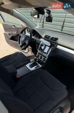 Универсал Volkswagen Passat 2009 в 