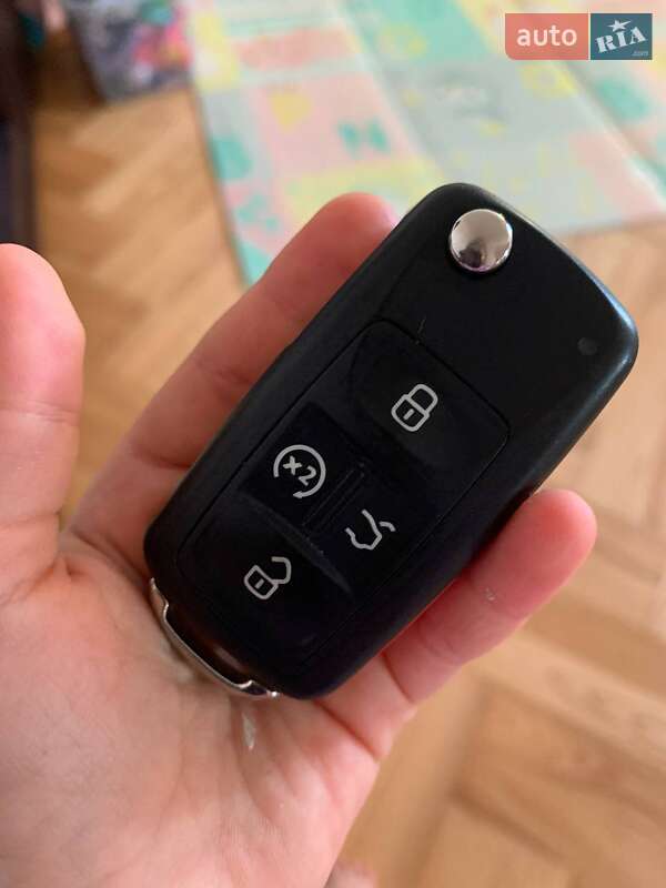 Седан Volkswagen Passat 2017 в Ромнах