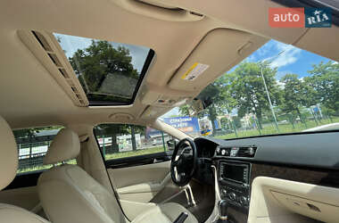 Седан Volkswagen Passat 2014 в 
