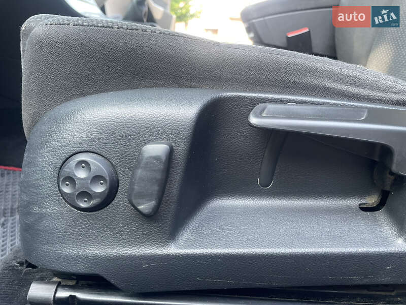 Седан Volkswagen Passat 2006 в Сваляве