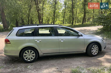 Универсал Volkswagen Passat 2013 в Кропивницком