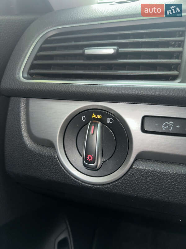 Седан Volkswagen Passat 2014 в Житомире