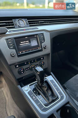 Универсал Volkswagen Passat 2015 в 