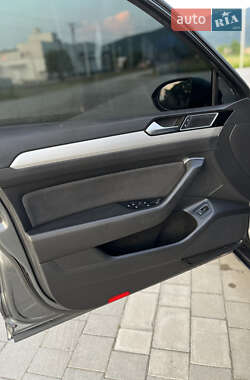 Универсал Volkswagen Passat 2015 в 
