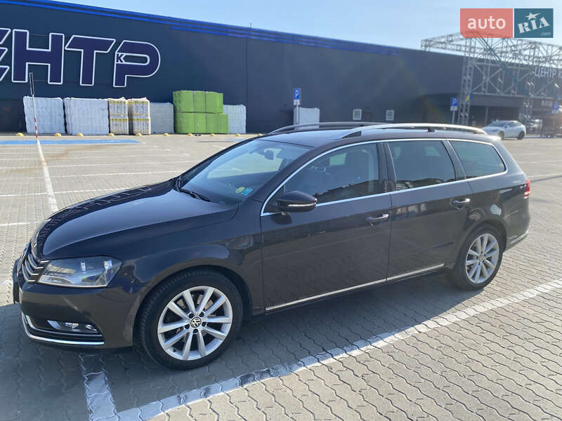 Универсал Volkswagen Passat 2011 в Ивано-Франковске фото 5 Универсал Volkswagen Passat 2011 в Ивано-Франковске