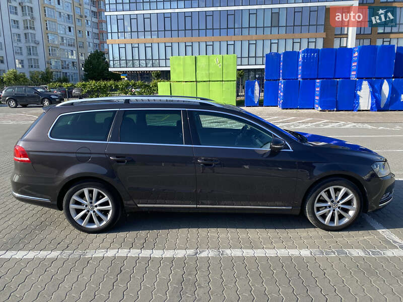 Универсал Volkswagen Passat 2011 в Ивано-Франковске фото 9 Универсал Volkswagen Passat 2011 в Ивано-Франковске